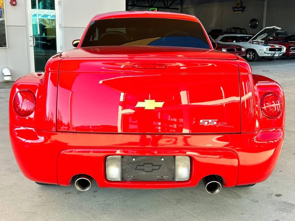 2006 Chevrolet SSR - Image 6 of 21