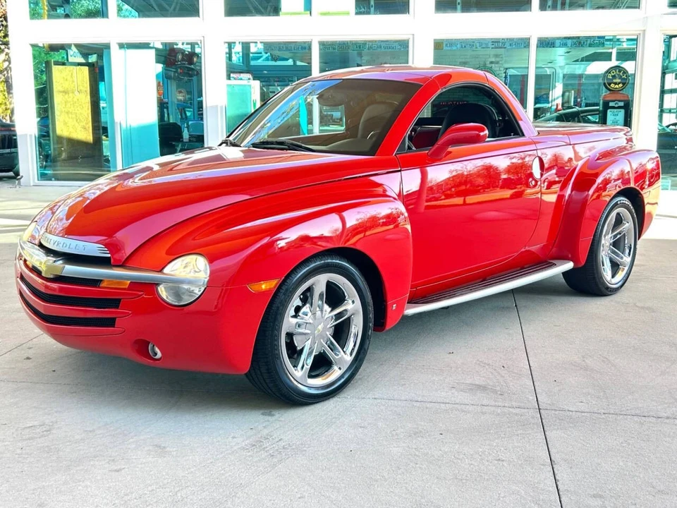 2006 Chevrolet SSR - Image 9 of 21