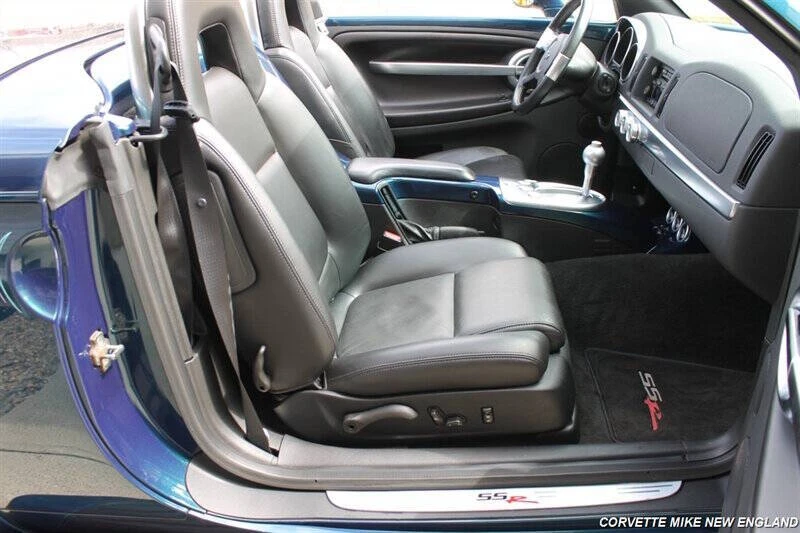 2006 Chevrolet SSR - Image 23 of 31