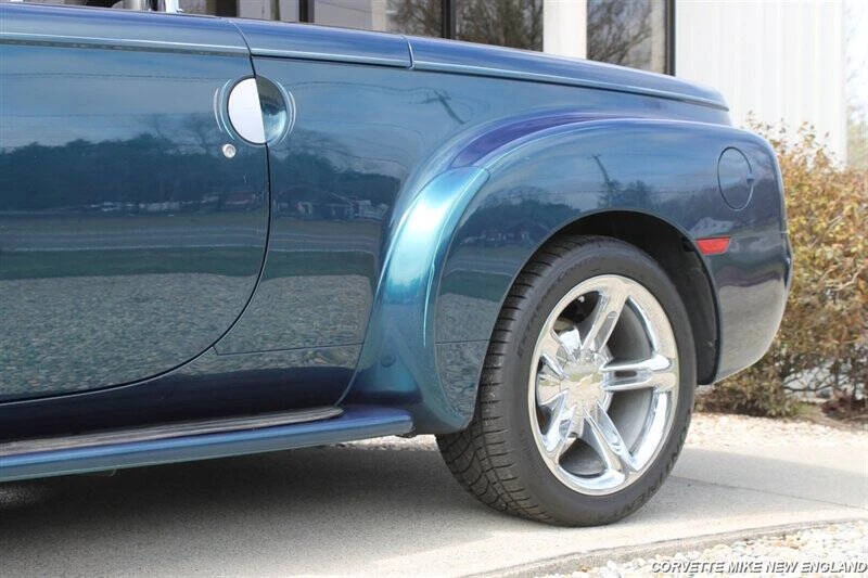 2006 Chevrolet SSR - Image 13 of 31