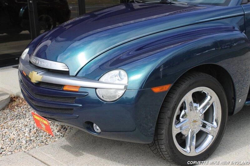 2006 Chevrolet SSR - Image 10 of 31