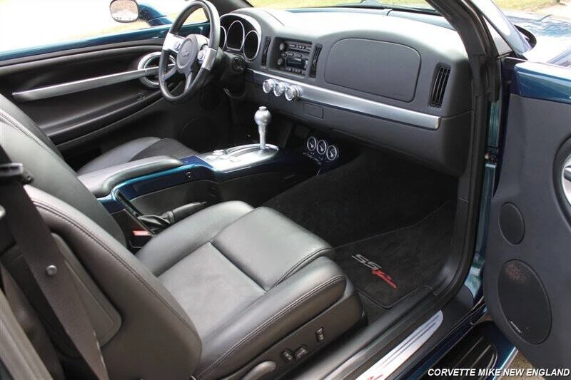 2006 Chevrolet SSR - Image 22 of 31