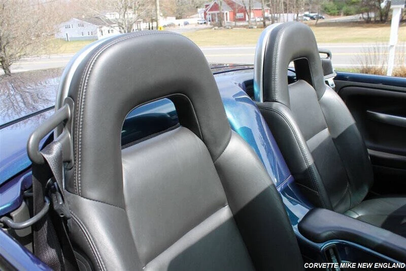2006 Chevrolet SSR - Image 27 of 31