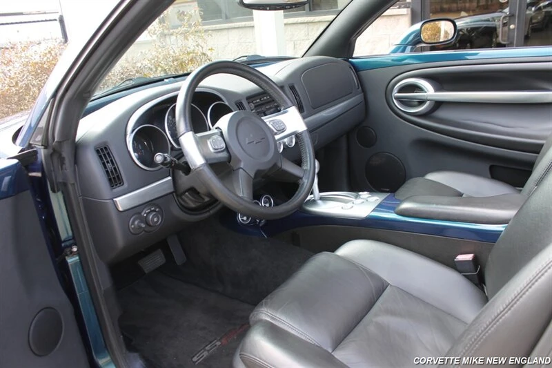 2006 Chevrolet SSR - Image 17 of 31