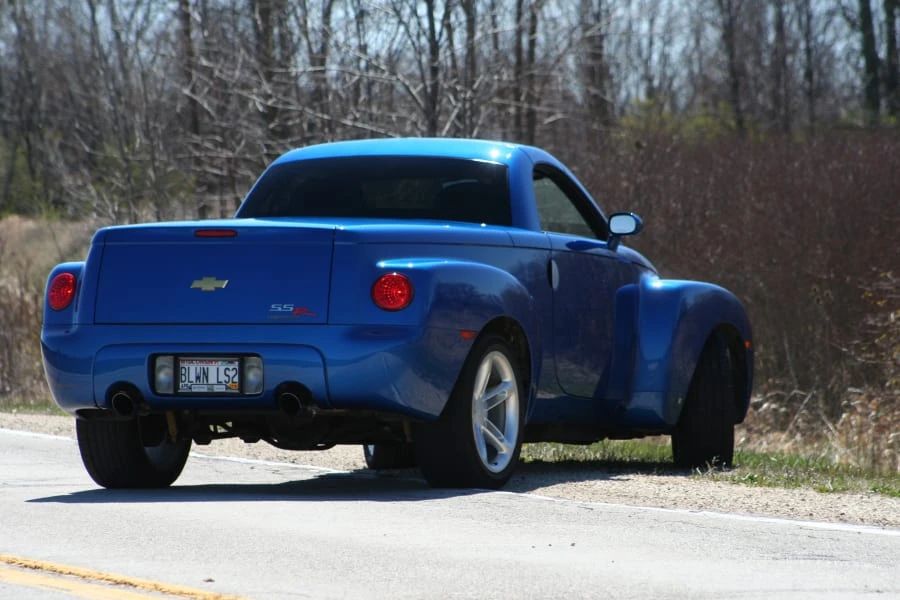 2006 Chevrolet SSR - Image 2 of 8