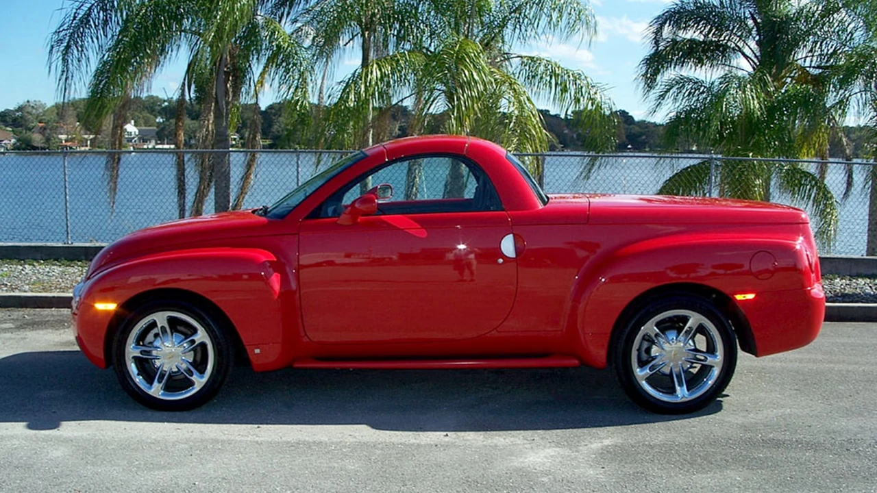 2006 Chevrolet SSR - Image 15 of 20