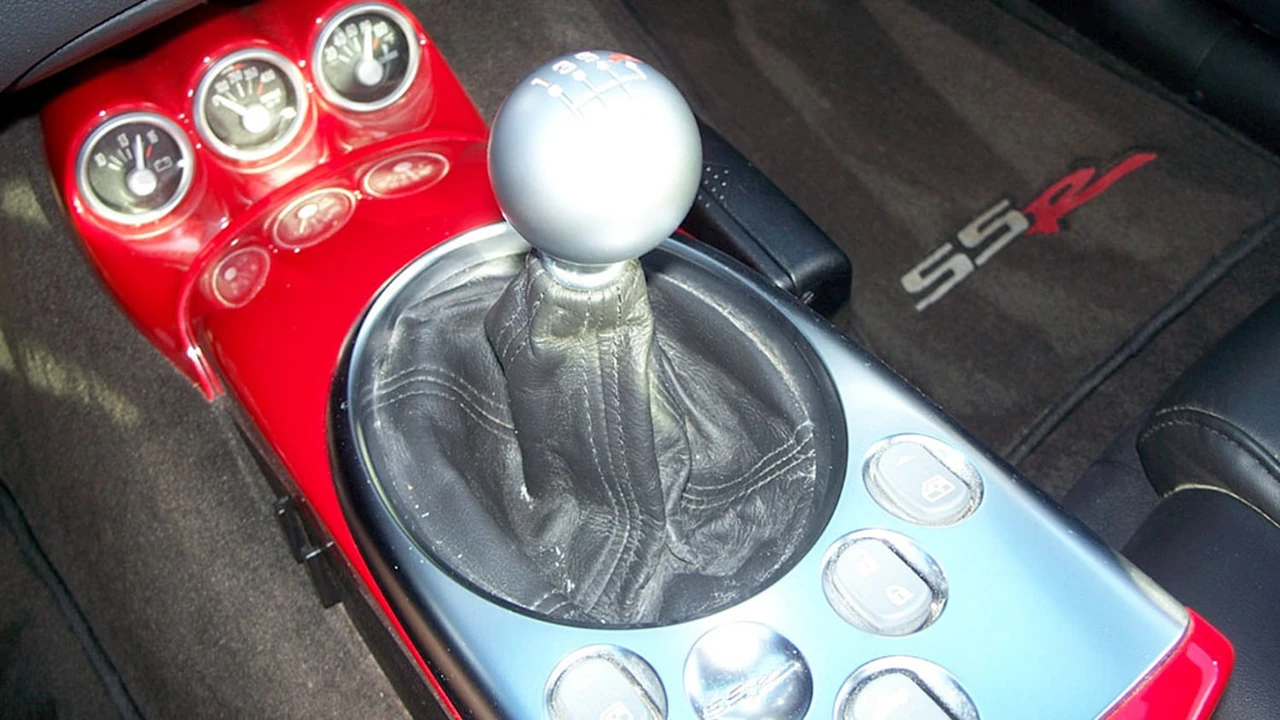 2006 Chevrolet SSR - Image 17 of 20
