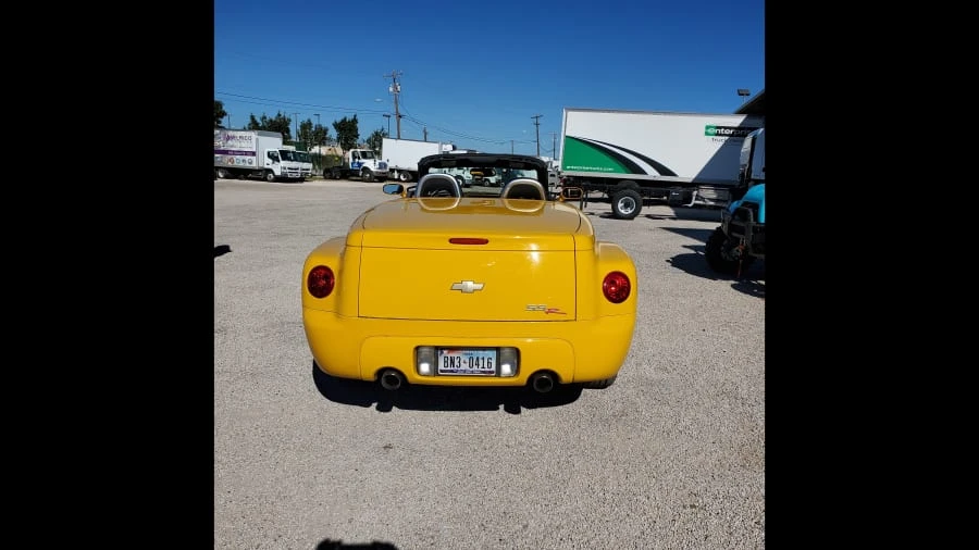 2006 Chevrolet SSR - Image 12 of 17