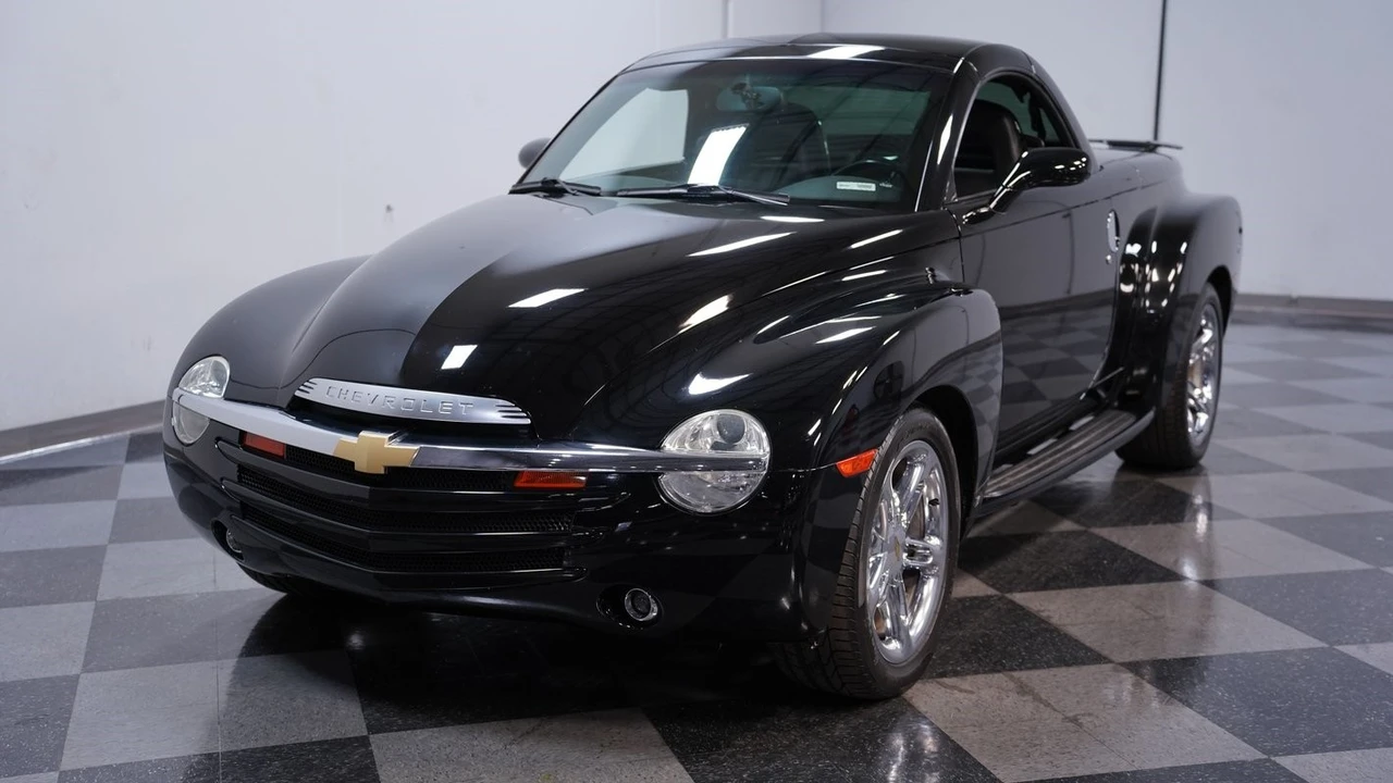 2006 Chevrolet SSR - Image 17 of 21