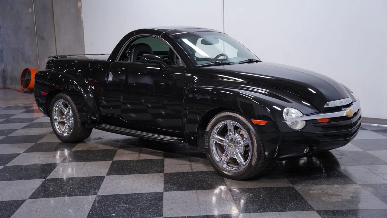 2006 Chevrolet SSR - Image 14 of 21