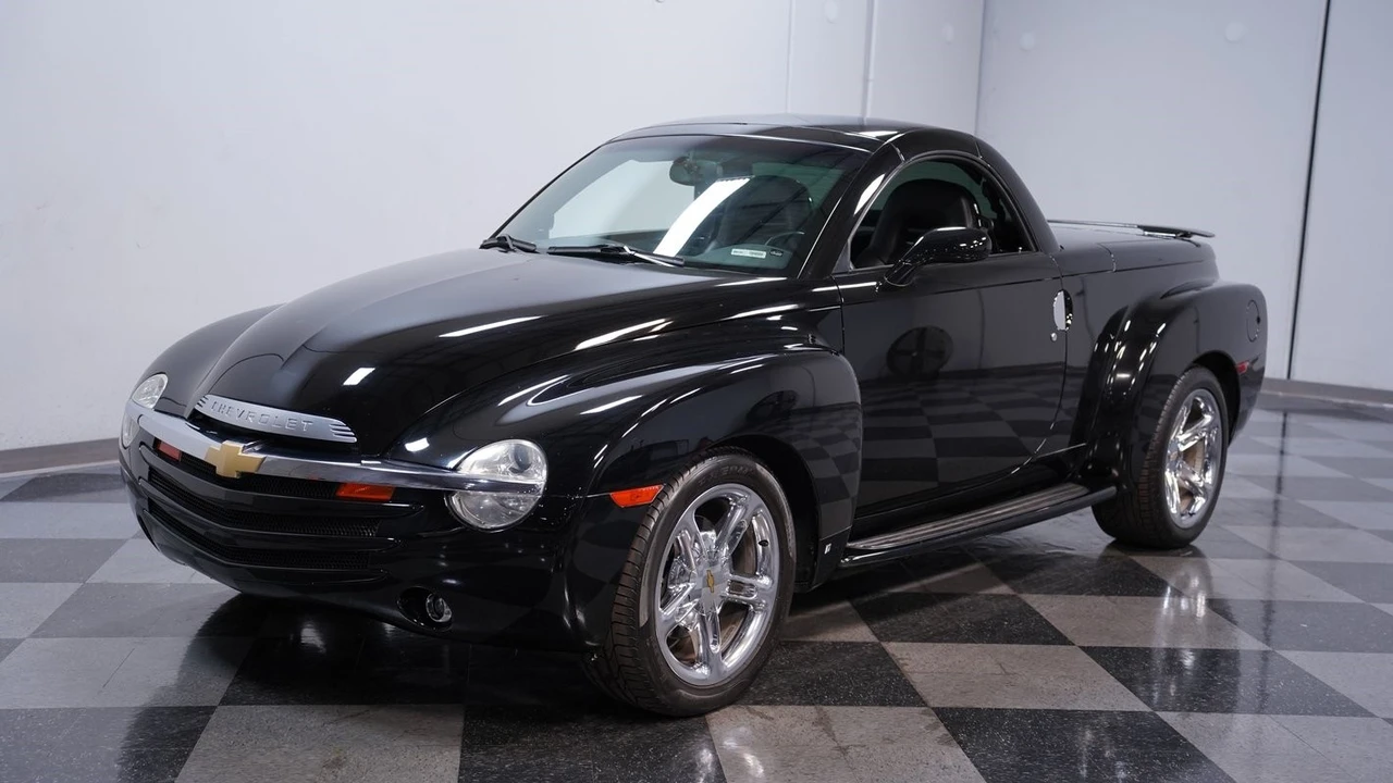 2006 Chevrolet SSR - Image 6 of 21