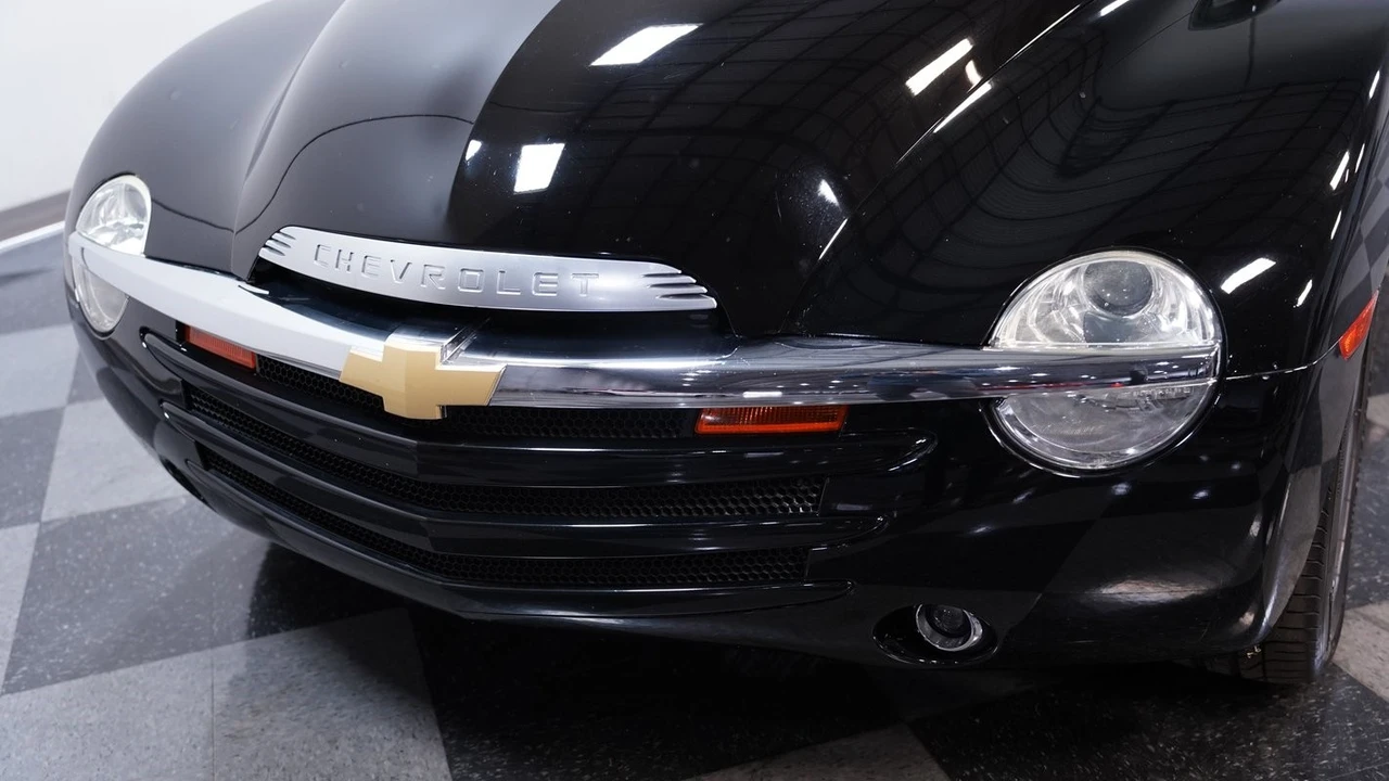2006 Chevrolet SSR - Image 18 of 21