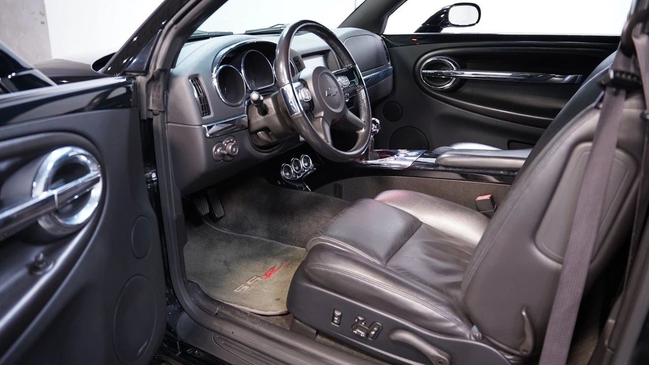 2006 Chevrolet SSR - Image 5 of 21