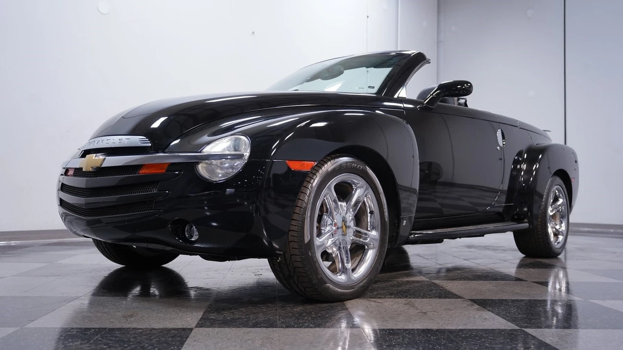 2006 Chevrolet SSR - Image 20 of 21