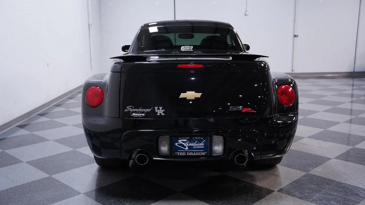 2006 Chevrolet SSR - Image 10 of 21