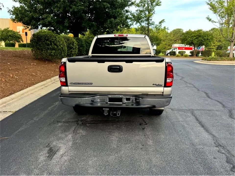 2006 Chevrolet Silverado 1st Gen - Image 4 of 29