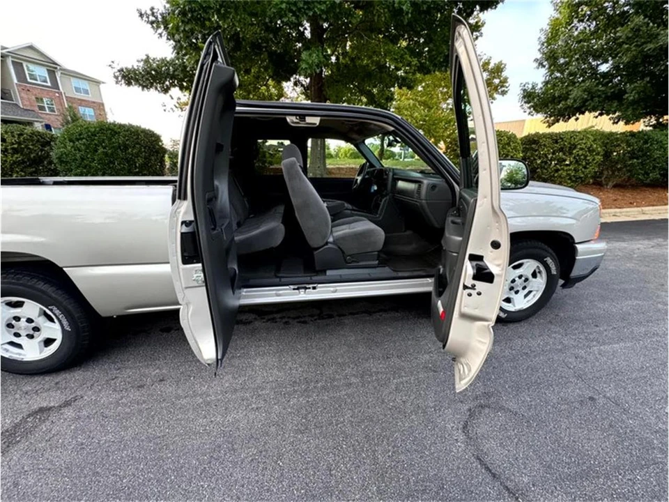 2006 Chevrolet Silverado 1st Gen - Image 14 of 29