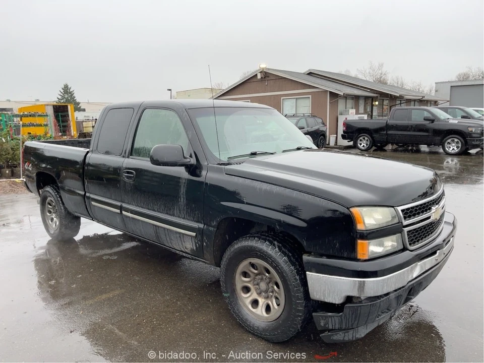 2006 Chevrolet Silverado 1st Gen - Image 2 of 12