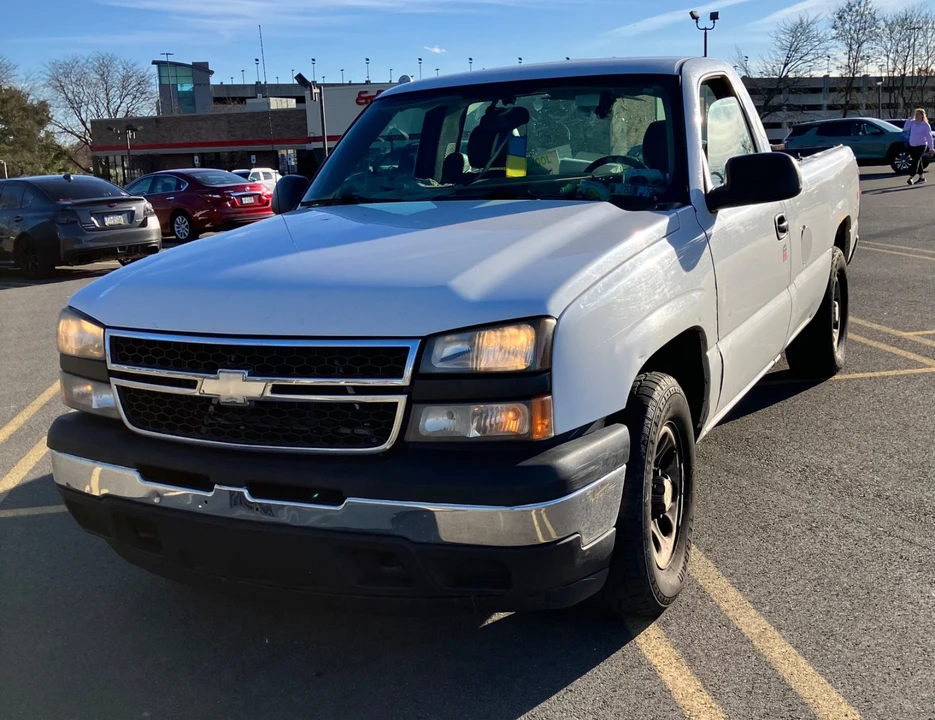 2006 Chevrolet Silverado 2nd Gen - Image 2 of 4