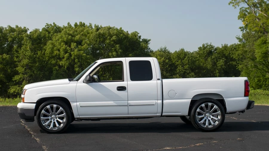 2006 Chevrolet Silverado 1st Gen - Image 2 of 13