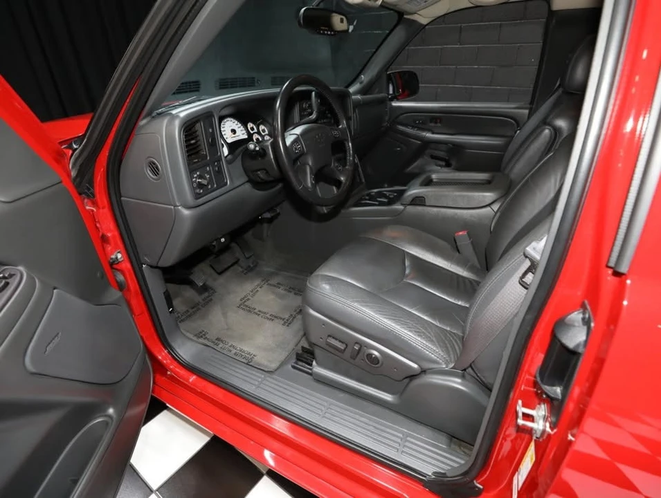 2006 Chevrolet Silverado 1st Gen - Image 2 of 20