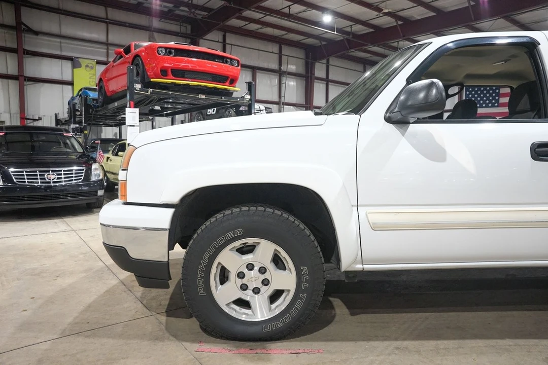 2006 Chevrolet Silverado 1st Gen - Image 3 of 21