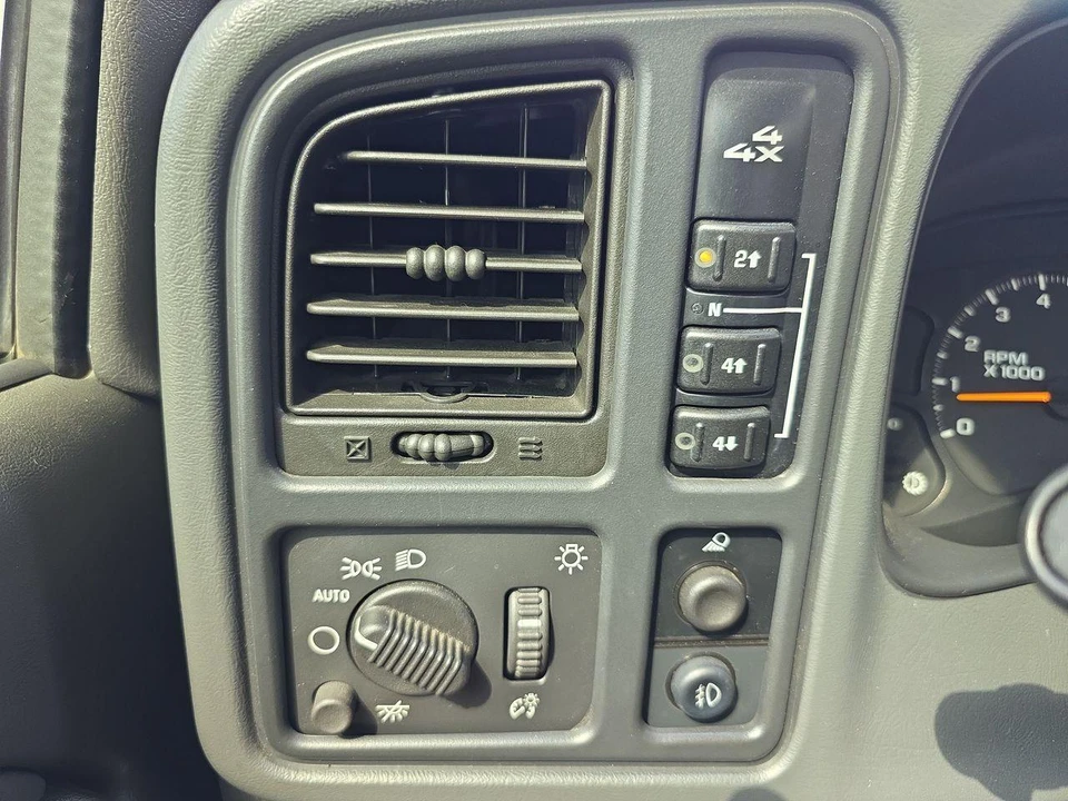 2006 Chevrolet Silverado 1st Gen - Image 10 of 31