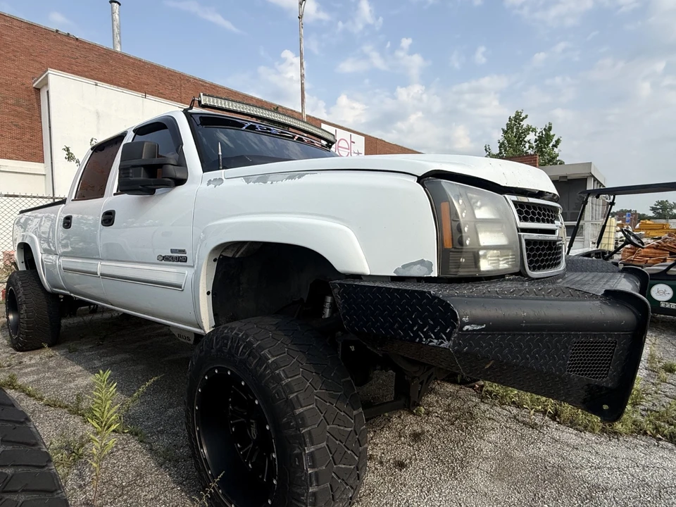 2006 Chevrolet Silverado 1st Gen - Image 2 of 3