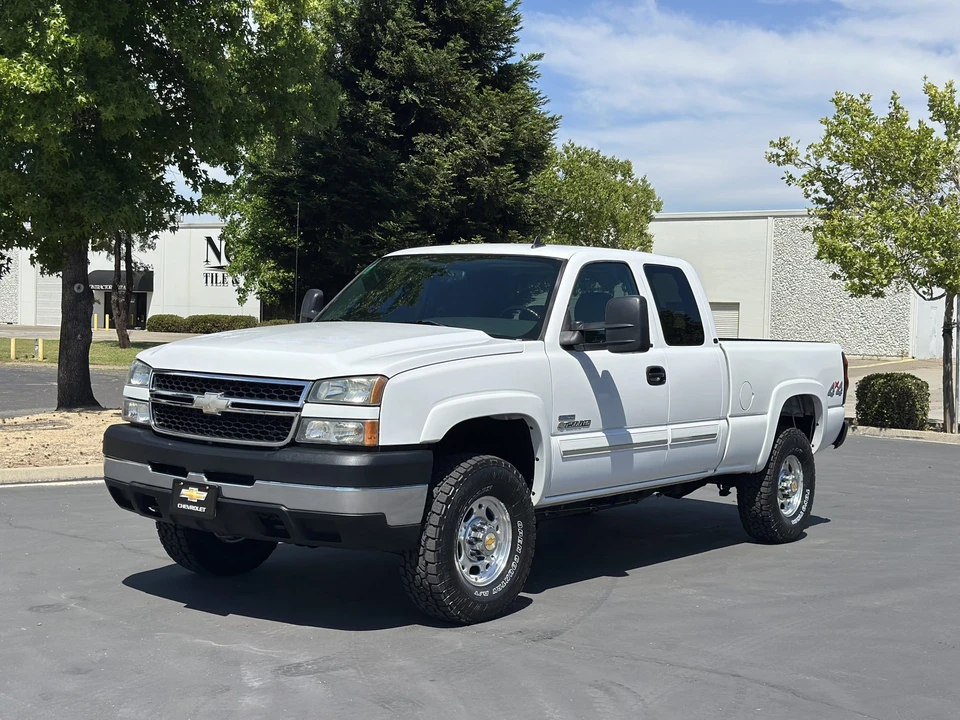 2006 Chevrolet Silverado Heavy Duty 1st Gen - Image 2 of 31
