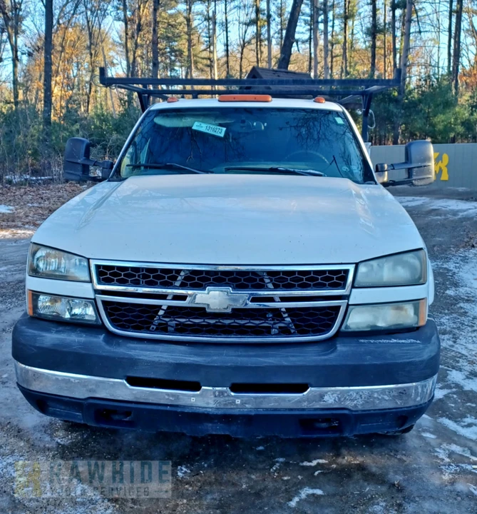 2006 Chevrolet Silverado Heavy Duty 1st Gen - Image 2 of 19