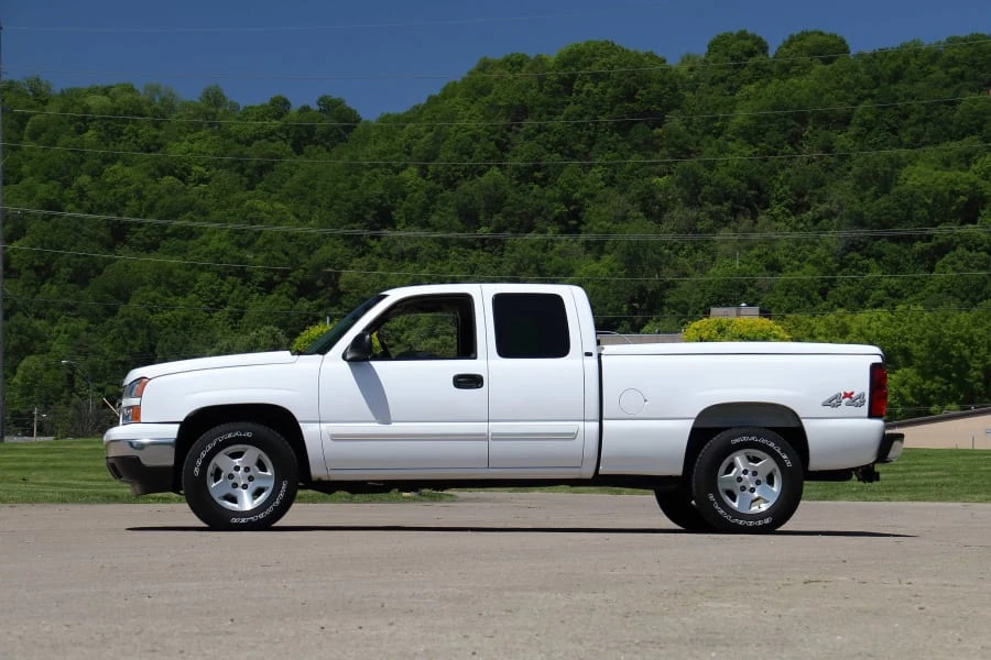 2006 Chevrolet Silverado 1st Gen - Image 2 of 31