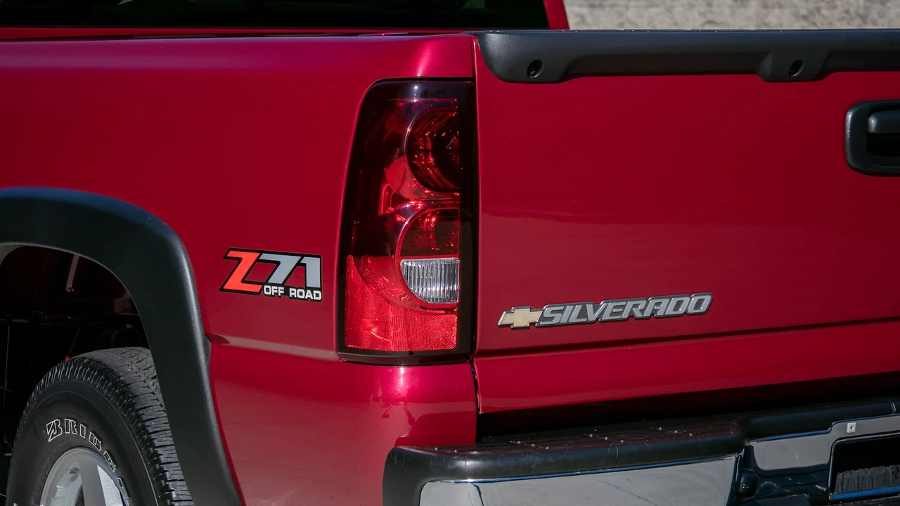 2006 Chevrolet Silverado 1st Gen - Image 11 of 18