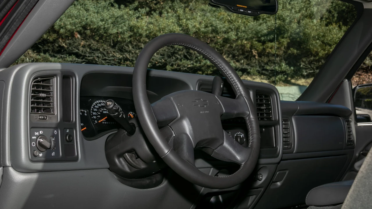 2006 Chevrolet Silverado 1st Gen - Image 15 of 18