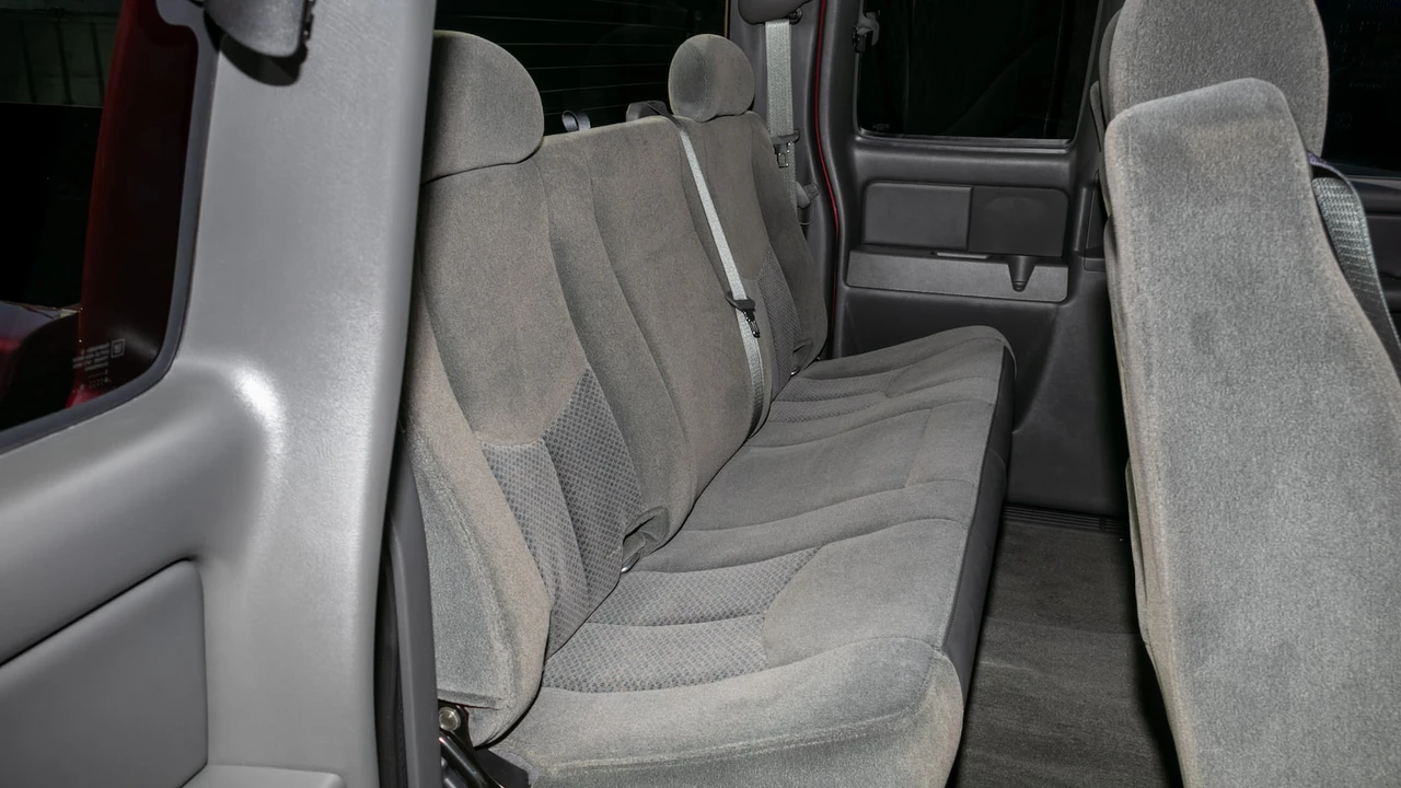2006 Chevrolet Silverado 1st Gen - Image 16 of 18