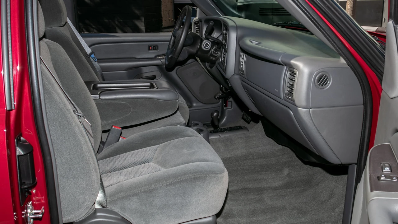 2006 Chevrolet Silverado 1st Gen - Image 5 of 18