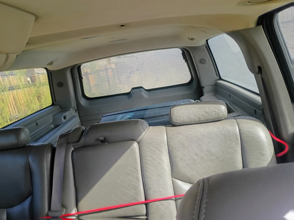 2006 Chevrolet Suburban 9th Gen - Image 5 of 10