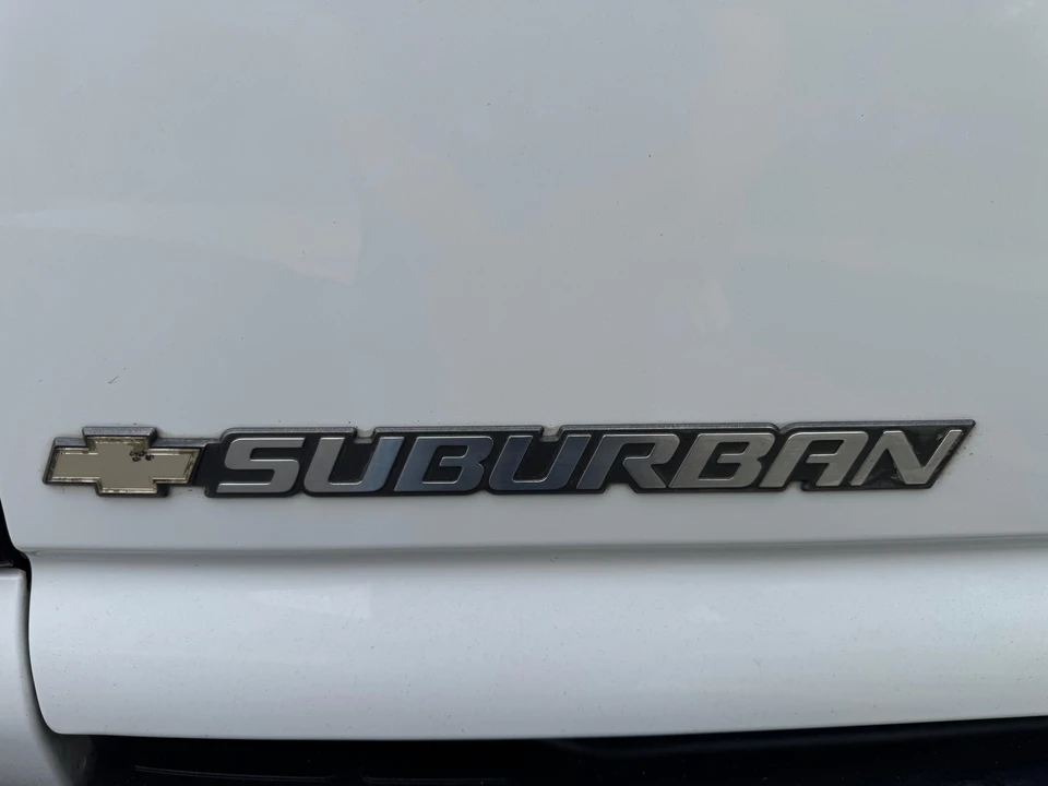 2006 Chevrolet Suburban 9th Gen - Image 23 of 31