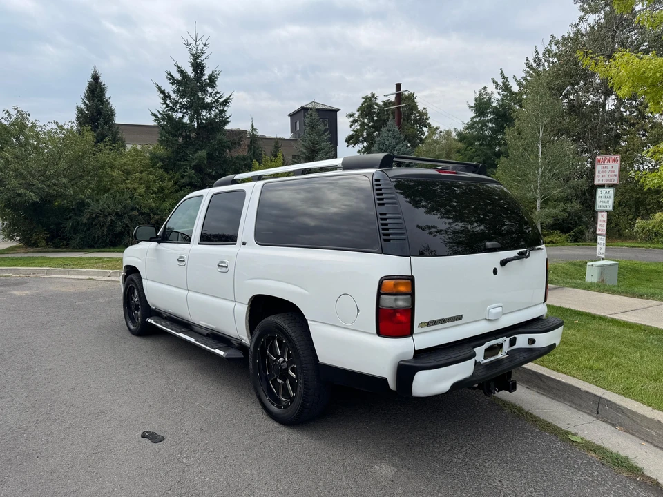 2006 Chevrolet Suburban 9th Gen - Image 6 of 31