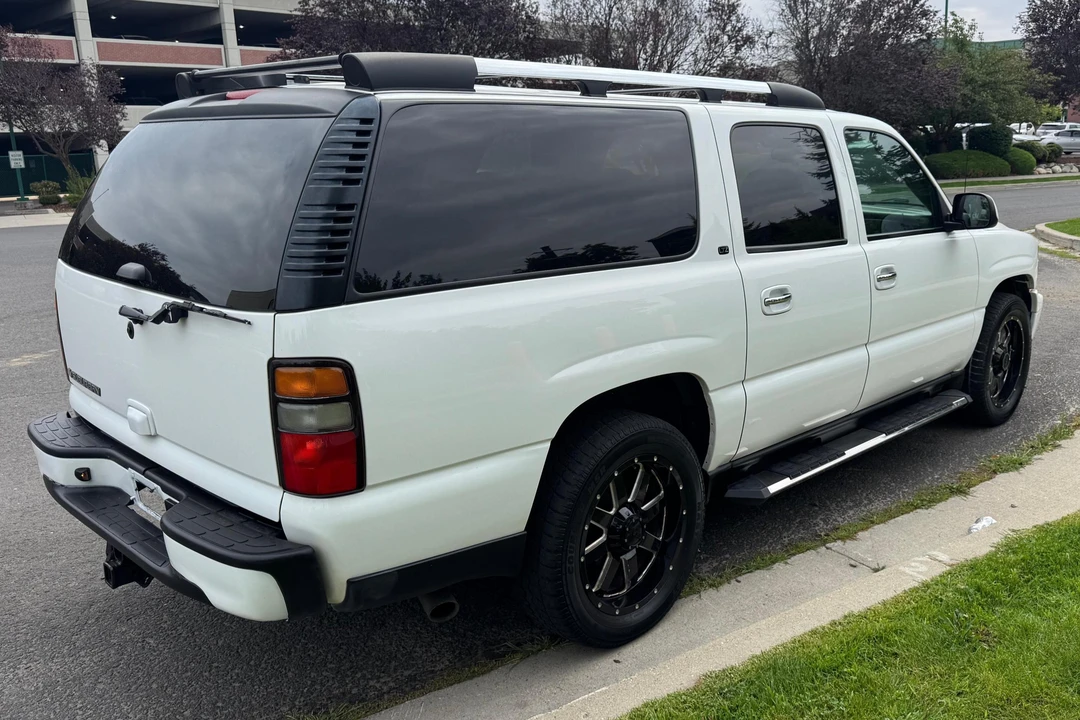 2006 Chevrolet Suburban 9th Gen - Image 4 of 31