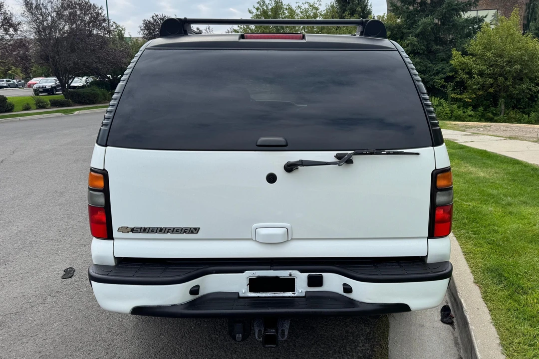 2006 Chevrolet Suburban 9th Gen - Image 5 of 31