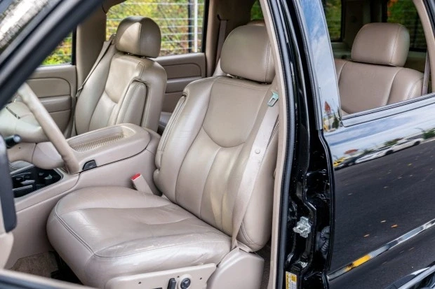 2006 Chevrolet Suburban 9th Gen - Image 4 of 7