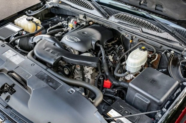2006 Chevrolet Suburban 9th Gen - Image 6 of 7