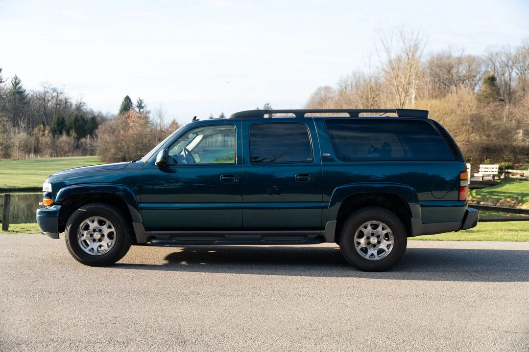 2006 Chevrolet Suburban 9th Gen - Image 8 of 21