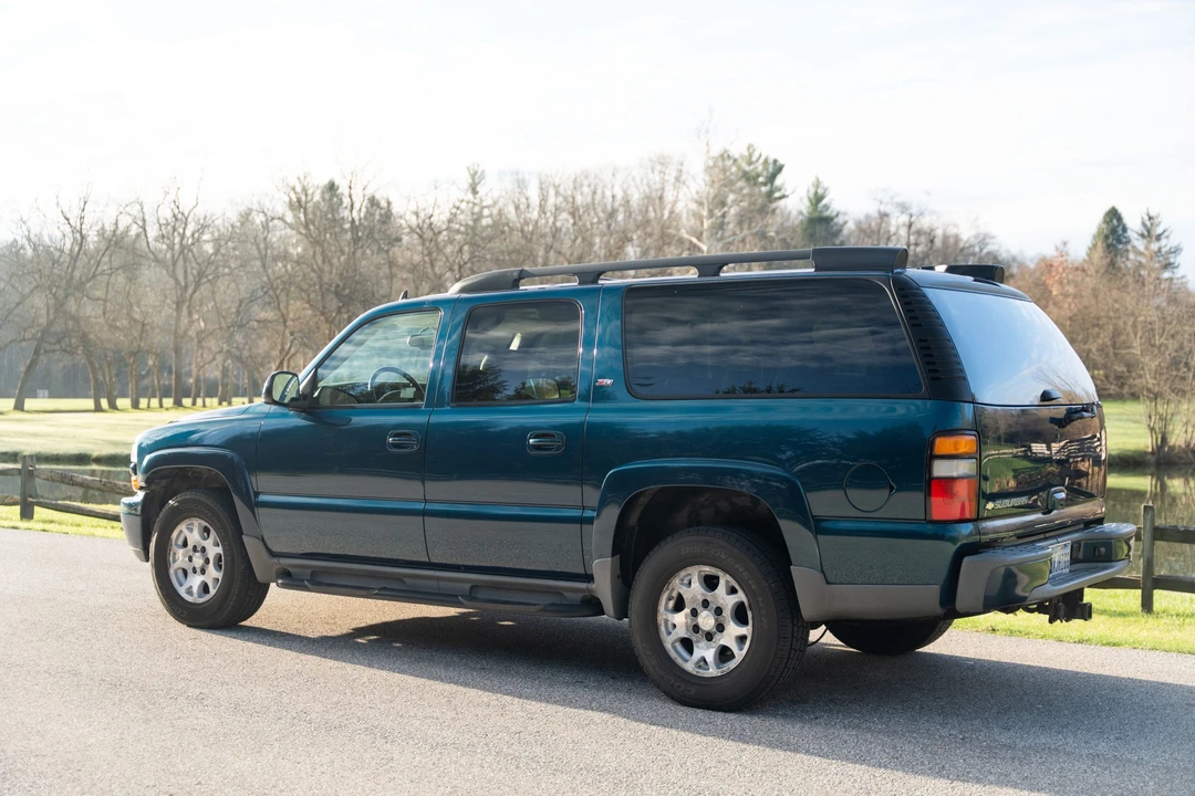 2006 Chevrolet Suburban 9th Gen - Image 9 of 21