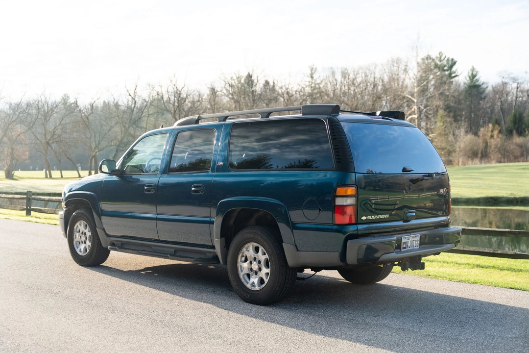 2006 Chevrolet Suburban 9th Gen - Image 10 of 21