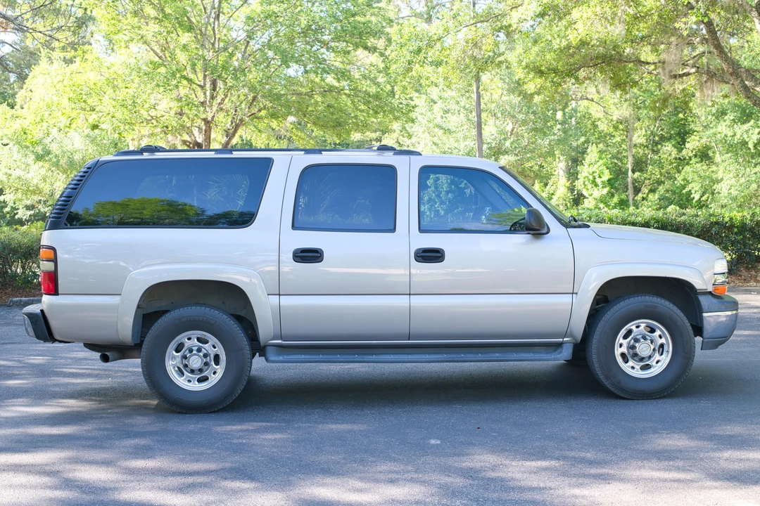 2006 Chevrolet Suburban 9th Gen - Image 6 of 31