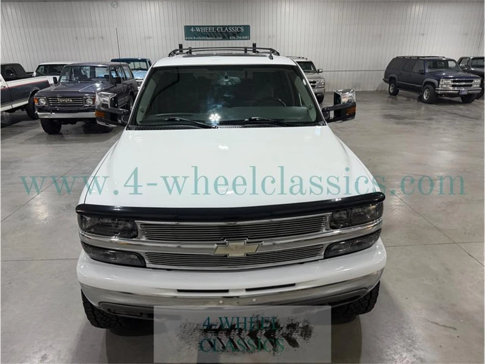 2006 Chevrolet Suburban 9th Gen - Image 9 of 31