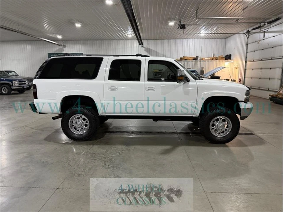 2006 Chevrolet Suburban 9th Gen - Image 6 of 31