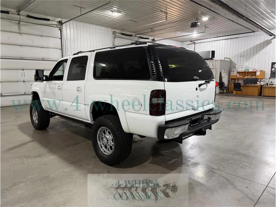 2006 Chevrolet Suburban 9th Gen - Image 3 of 31