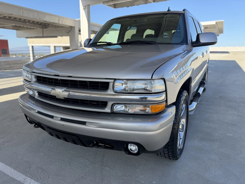 2006 Chevrolet Suburban 9th Gen - Image 24 of 31